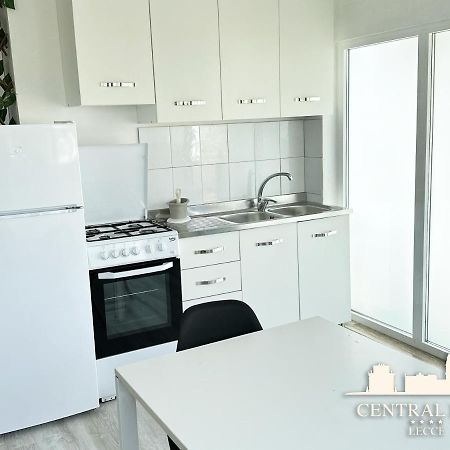 Lecce Central Flat - Attico Con Patio E Parcheggio Privato Daire Dış mekan fotoğraf